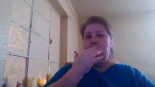 SSBBW Koi munches 4 servings of Coleslaw