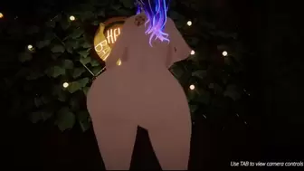 Large bum dancing to the music (rear-end expansion)