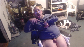 finally have my wheelchair fixed I can finally masturbates p2