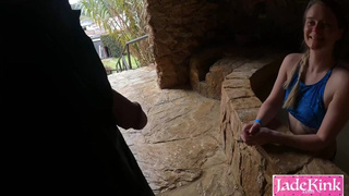 Gorgeous GF Jade Kink blowing BF massive dong in public sauna