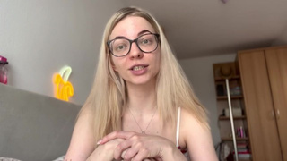 How to introduce your (femdom) kink to your partner