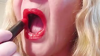 Shiny Red Lipstick - TacAmateurs